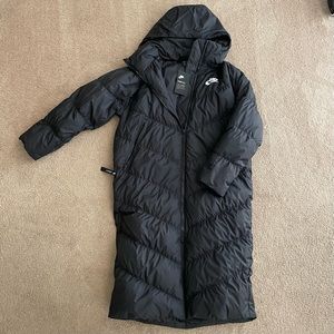 Nike Women’s down fill puffer jacket (loose fit)